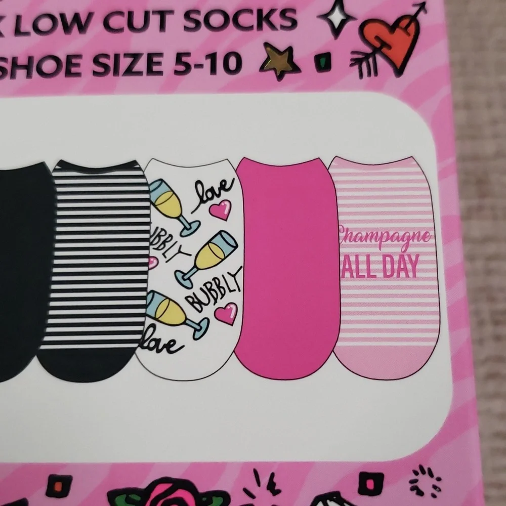 Betsey Johnson 7 pack Low Cut socks sz 5-10. New - Picture 9 of 9